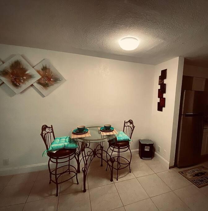 Villa Cheerful 1-Bed On Oakland Park Fl Fort Lauderdale Exterior foto