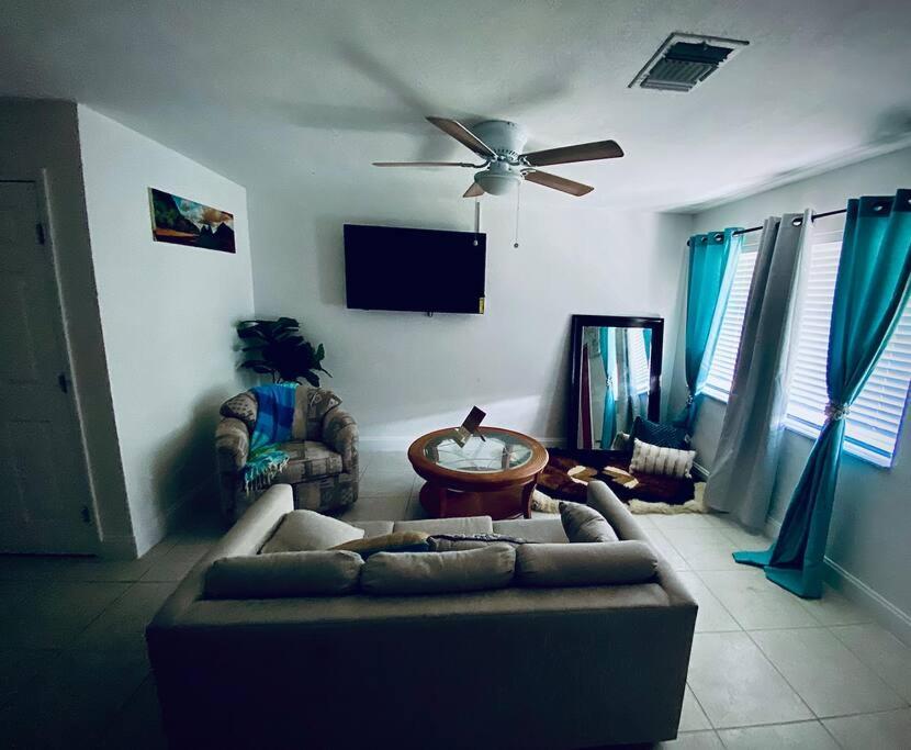 Villa Cheerful 1-Bed On Oakland Park Fl Fort Lauderdale Exterior foto